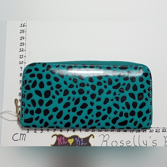 Teal and Black wallet with golden zipper - Picture 2 of 4